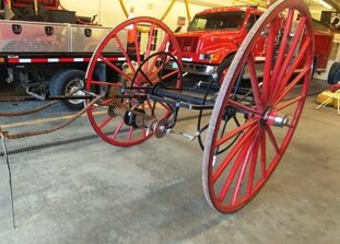 cart with hose to be drawn by horses